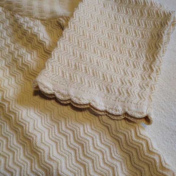 Womens Romantic Coquette Knit Cardigan Size M Cream Pearl Beaded Trim Open Front - Picture 3 of 7